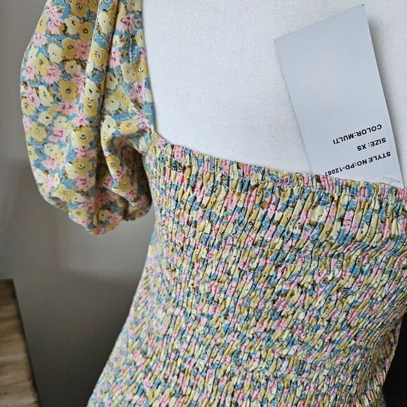 NWT papillon top - Picture 4 of 6